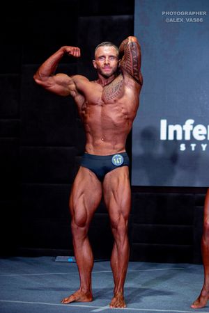 CLASSIC PHYSIQUE-НОВИЧКИ